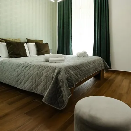 Vanella Domus 2*